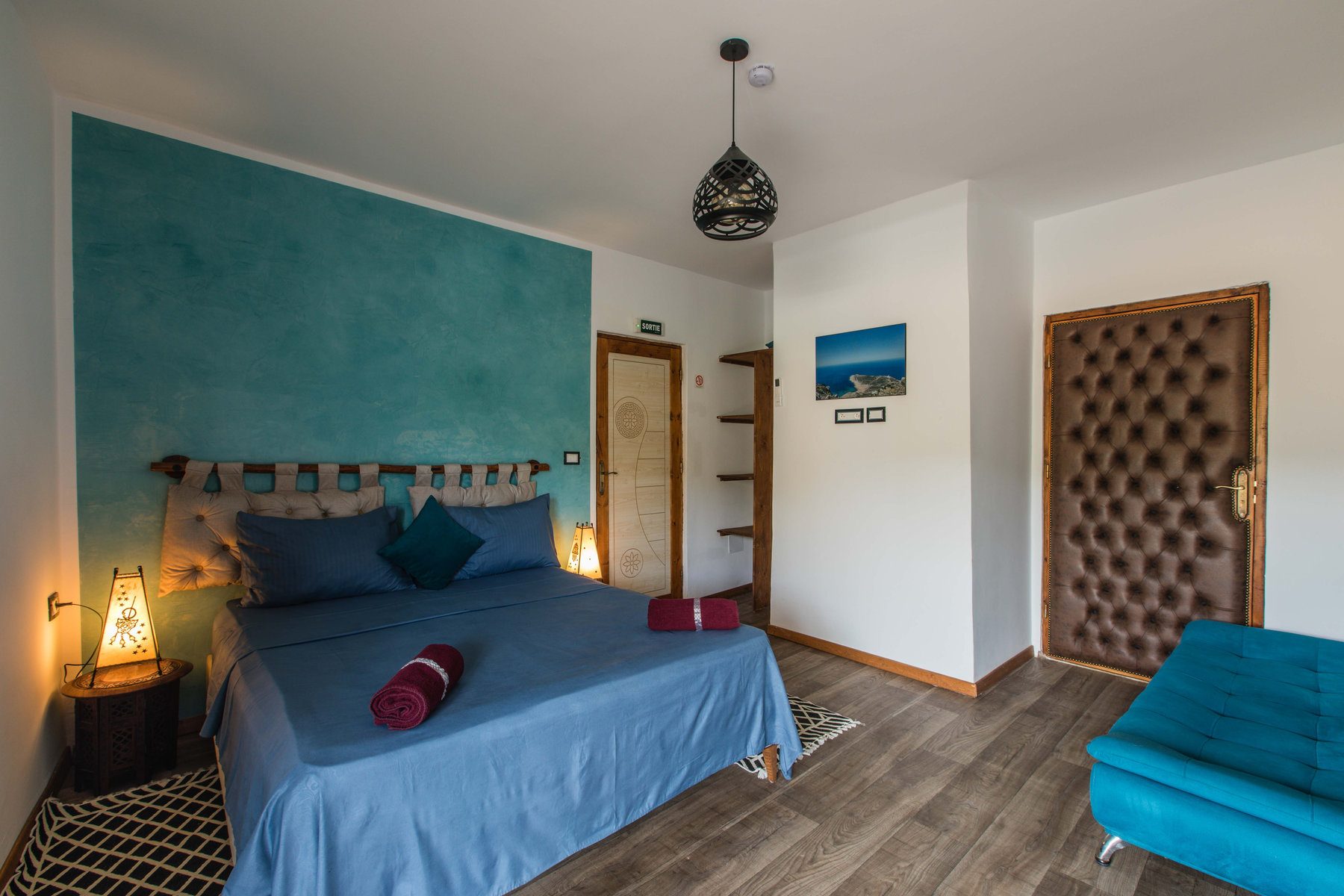 Chambre Fnar – lit double et canapé, Villa Bella Lina