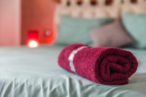Chambre Tabouda – détail serviette sur le lit, Villa Bella Lina