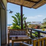 Chambre Mtariss – terrasse avec vue sur le jardin et la mer, Villa Bella Lina